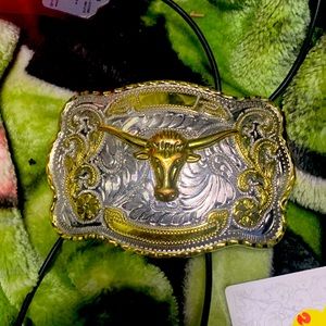 Longhorn buckle